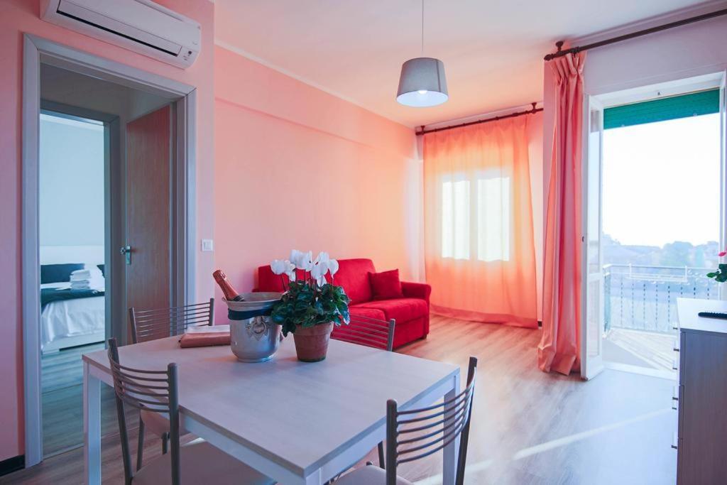 Residence Riviera Mare Пиетра Лигуре Екстериор снимка